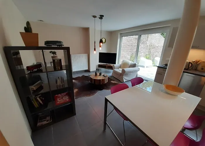 Appartement Rez Terrasse Et Jardin